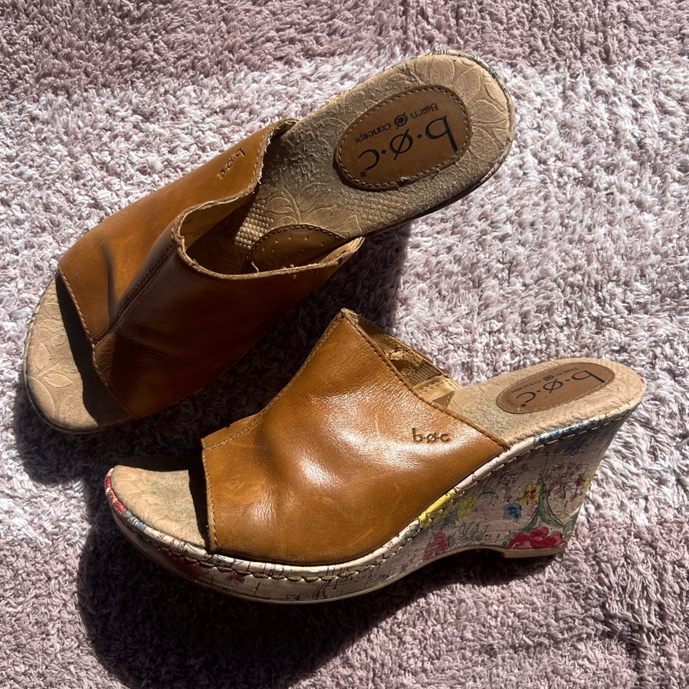 B.O.C Women's Brown Leather wedge heels
